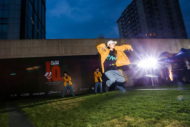 1569634574939033971.jpg 4.jpg