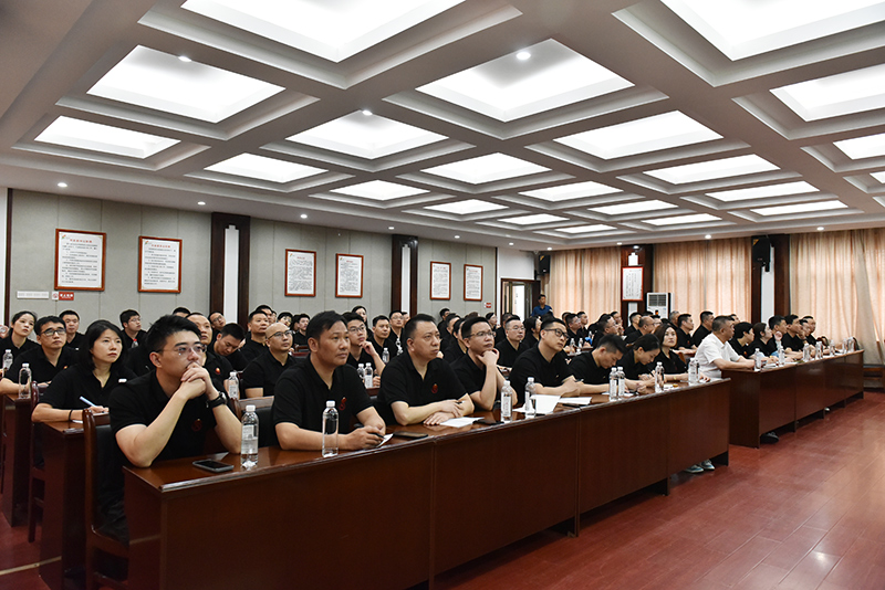 1661167258552088893.jpg 尊龙凯时人参加红色文化专题学习会.jpg